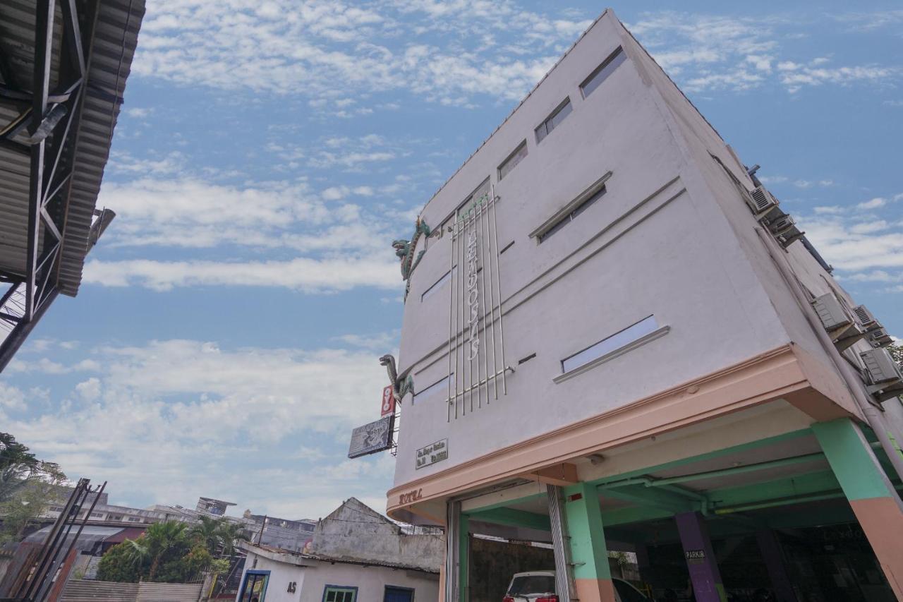 Oyo 1495 Hotel Lendosis Palembang Exterior foto