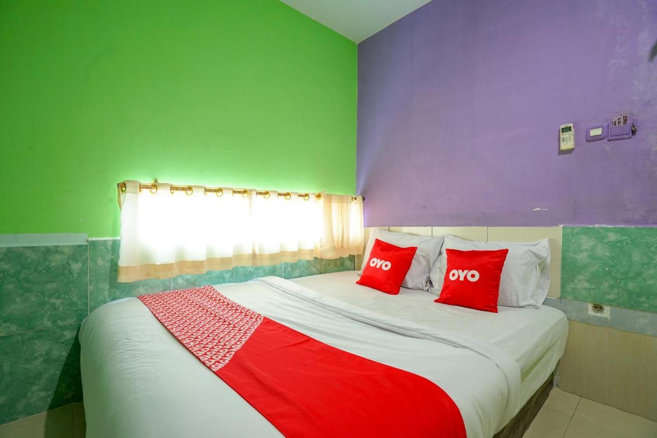 Oyo 1495 Hotel Lendosis Palembang Exterior foto