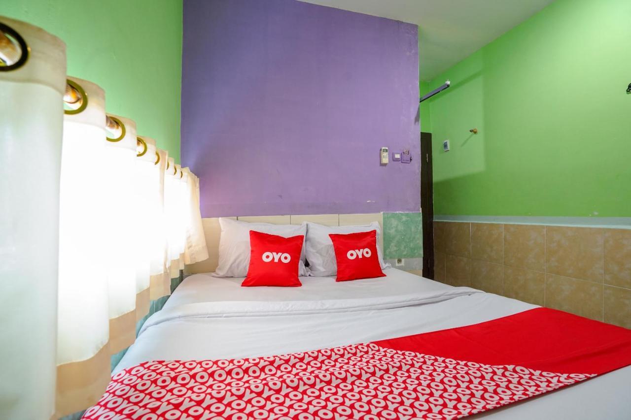 Oyo 1495 Hotel Lendosis Palembang Exterior foto