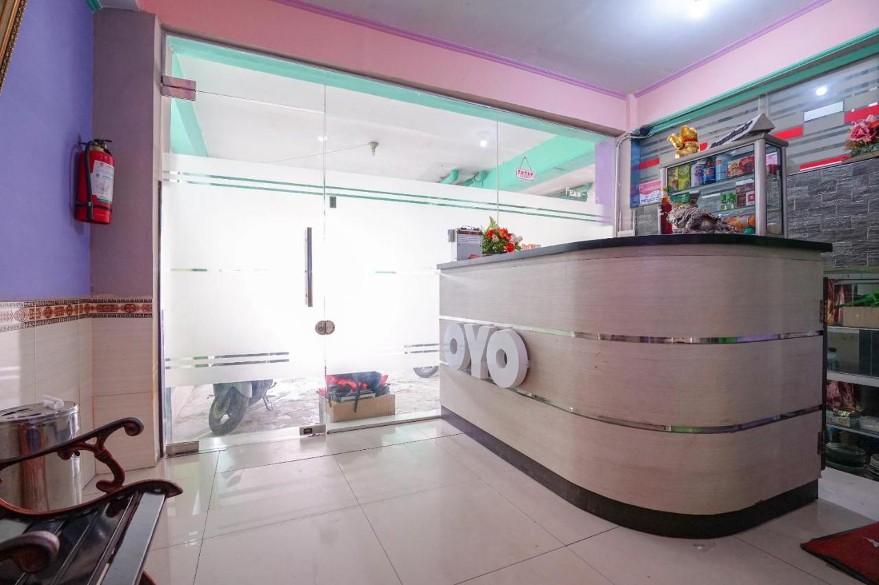 Oyo 1495 Hotel Lendosis Palembang Exterior foto