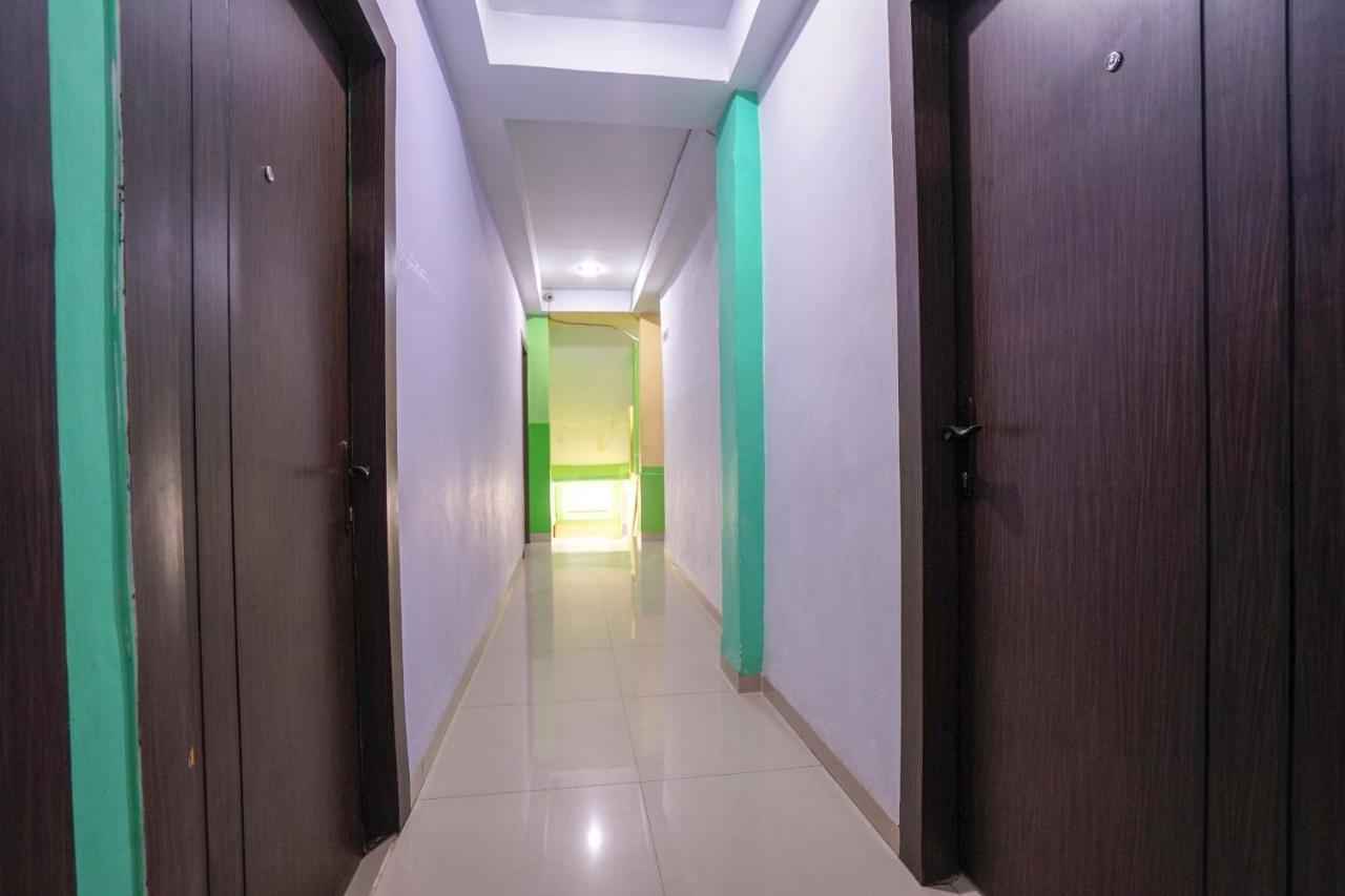 Oyo 1495 Hotel Lendosis Palembang Exterior foto