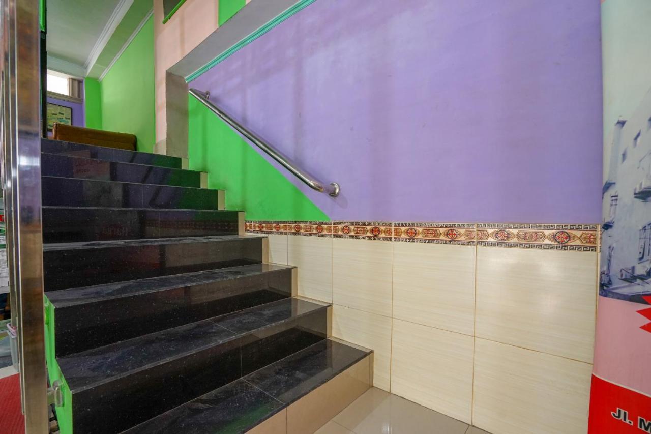Oyo 1495 Hotel Lendosis Palembang Exterior foto